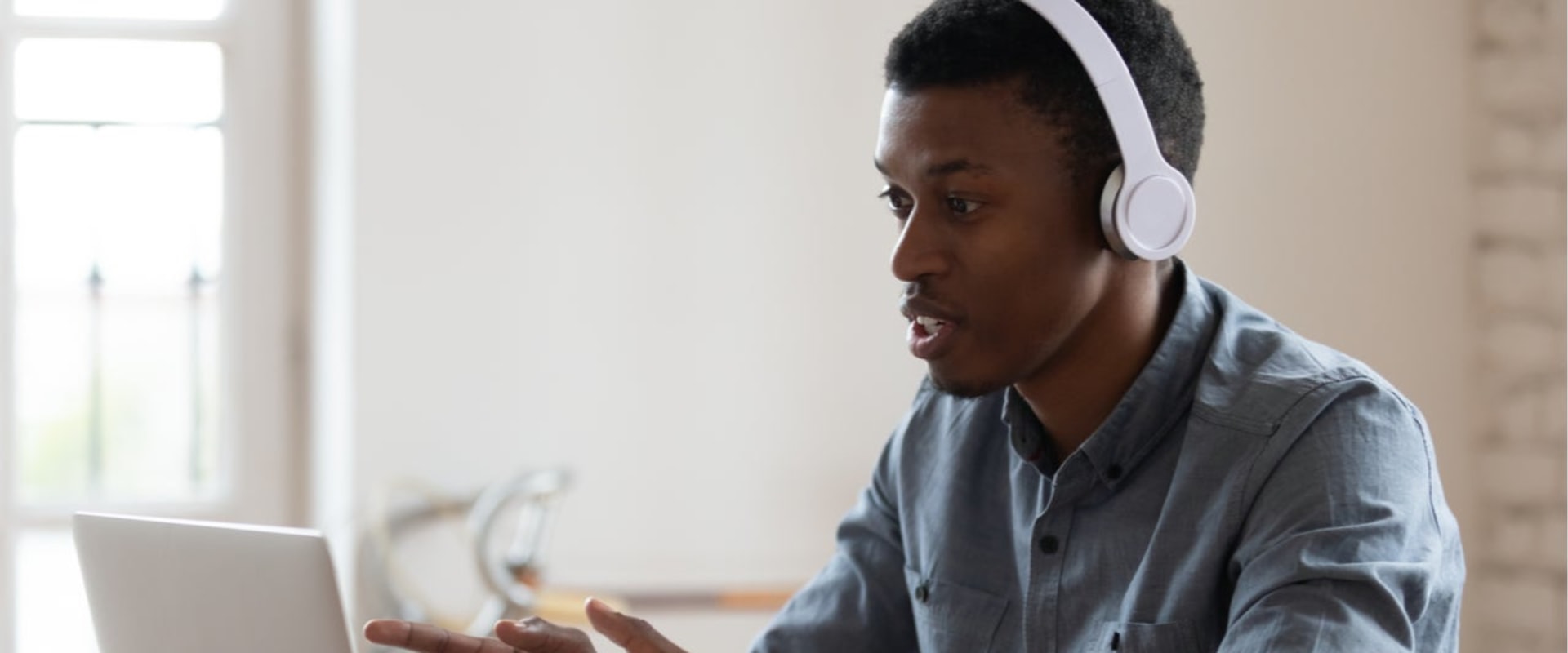 How to Make Money Tutoring Online
