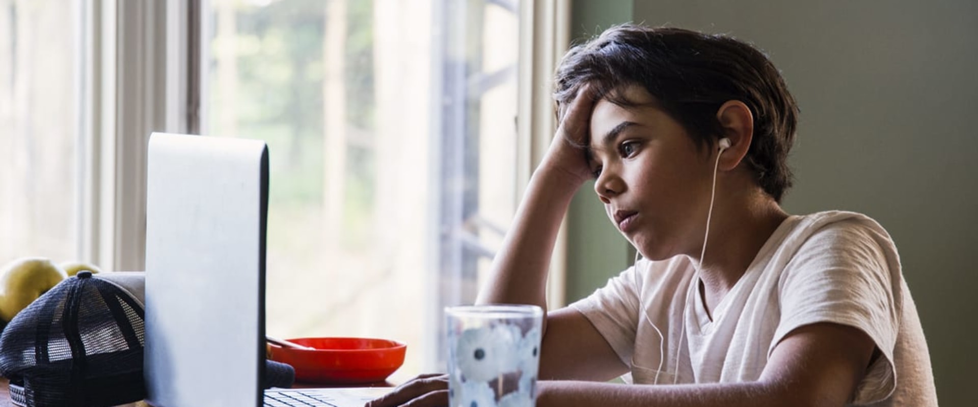 Why is Online Learning So Challenging?